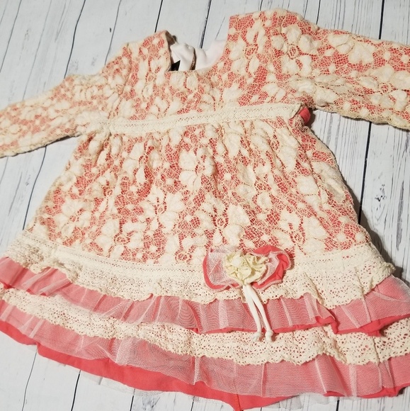 ISOBELLA & CHLOE Girl's Lace Ruffled Outfit - Picture 3 of 8